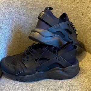 Nike Huarache | Black